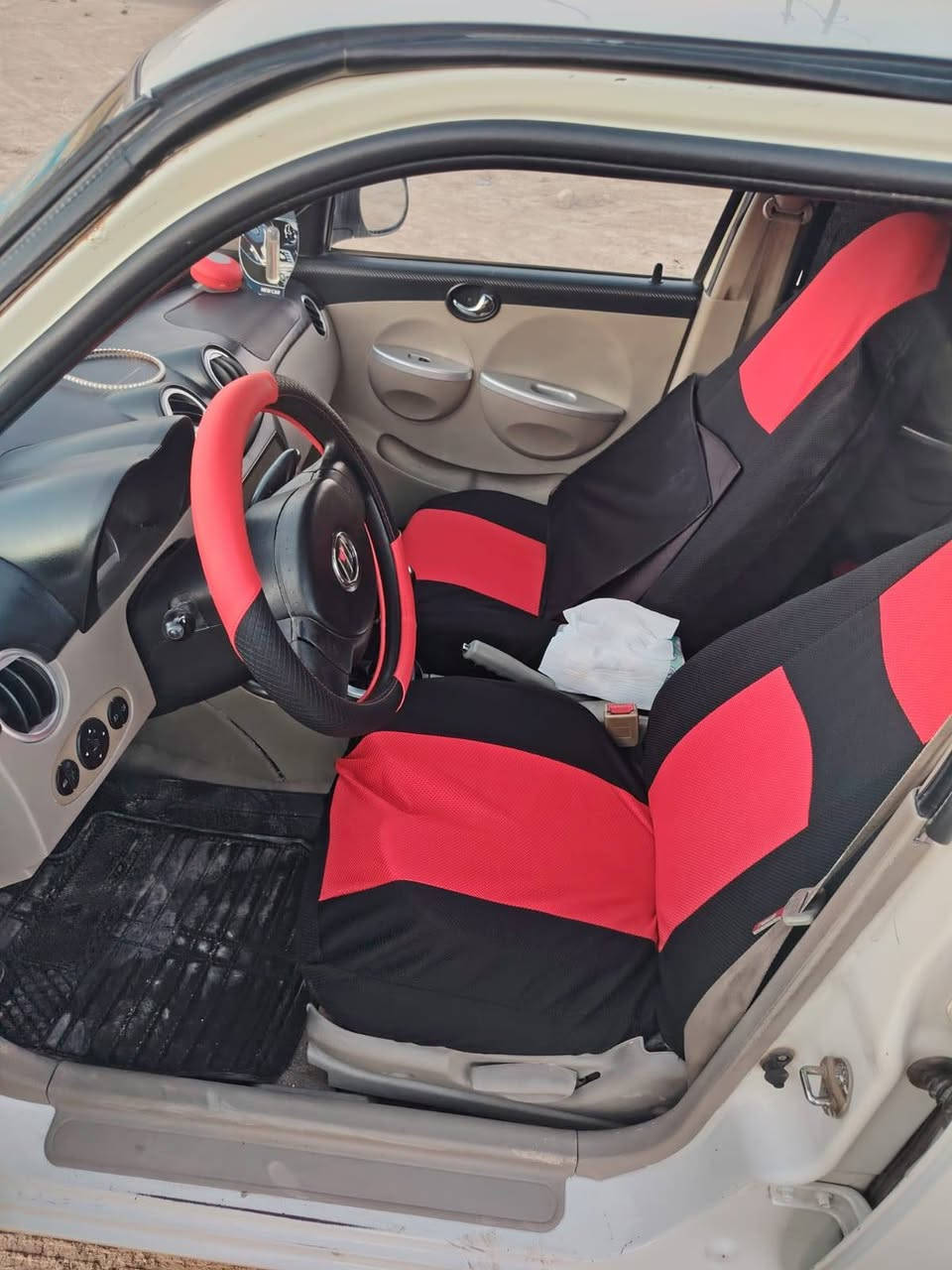 السلام عليكم
ليفان 320 موديل 2013
كير محرك مكفول
داخلهه مبين بالصور
تبريد شغال فول
سياره ماشية 122 
حداديه خلفيه جديده الاماميه 80٪ وتمشيك اشهر 
بيهه ضربه ومامعدله بالجاملغ الخلفي موضحه بالصور
السيارة باسمي وسنويه وهزه جديدة
السعر 40 وبيهه مجال
المكان بابل ***********
