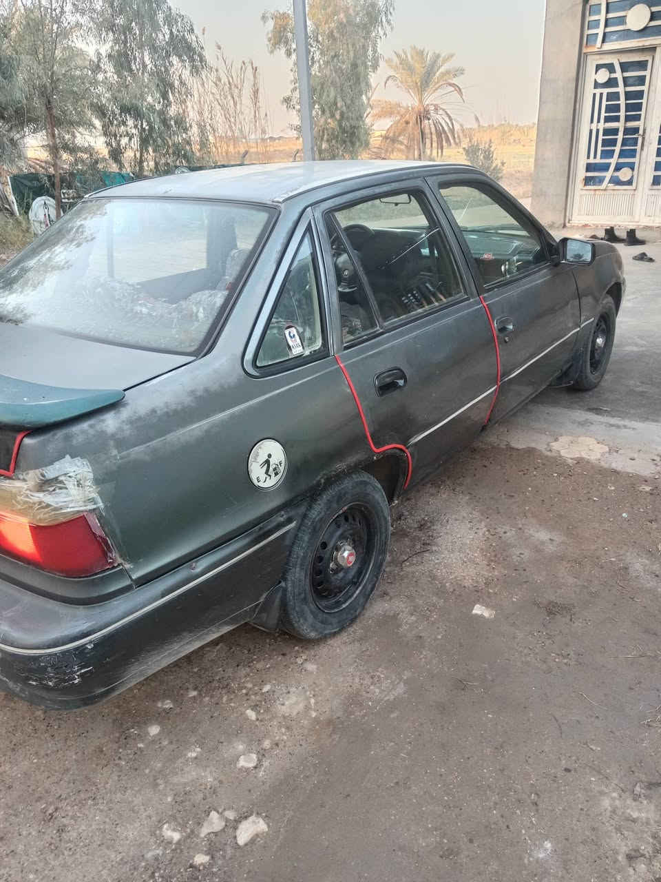 دايو سلو ٩٤ بأسمي رقم بغداد دولي سياره بلادية مامصبوغه الاتصال على الرقم هذا ***********
 السعر ٣٠ وبيها مجال
