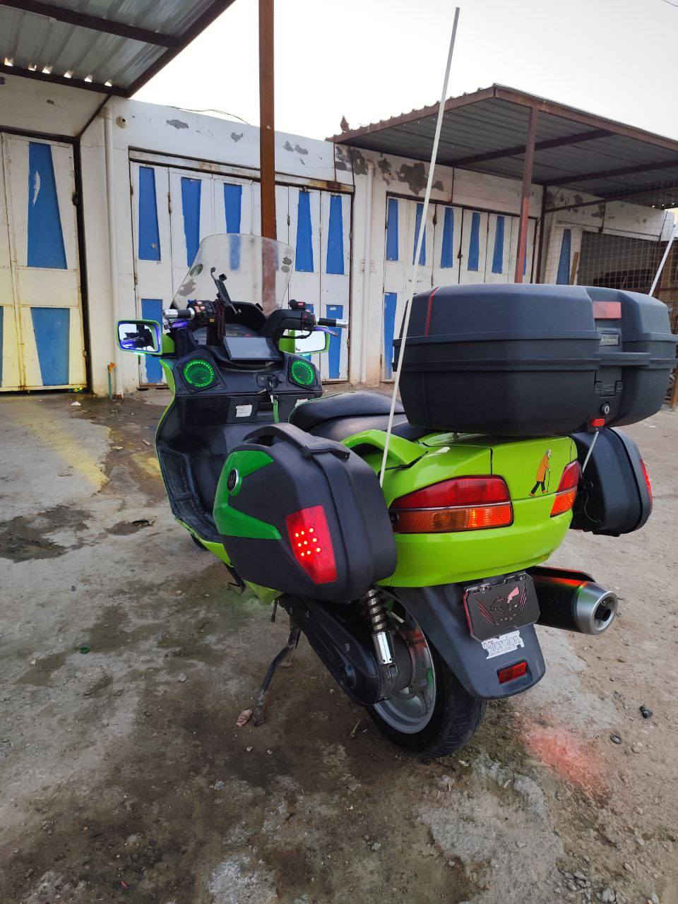 السلام عليكم
سكاي ويف للبيع مكفوله كير ومكينه وتخم تاير جديد 
الدراجه خير من الله سبب اللبيع محتاج  
السعر ب17$.
مكانه الدوانيه قضاء السدير 
رقم ***********
