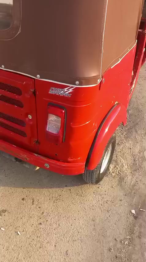 تكتك 2018معمره تعمير عام السعر 5وبيها مجال بغداد قضاء الحسينيه اني مكلف بل نشر هاذا صاحبها ***********
