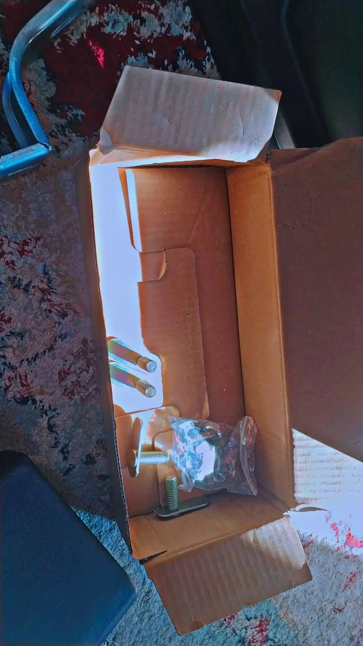 اكبر قطعه طلعت عندي
كالو مال توسان ٢٠٠٩  دواستات بلاستك كامل ملحقاته الي تفيده يخلي سعر
#توسان #سيارة


**إذا كنت صاحب هذا الإعلان وتريد حذفه لأي سبب، رجاءا أرسل رسالة إلى الدعم الفني**