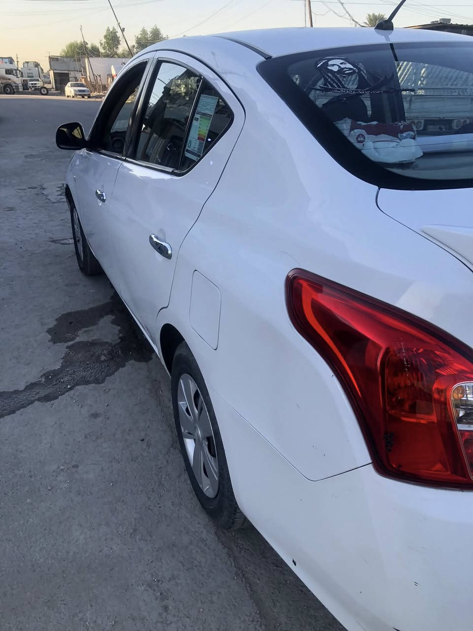 نيسان سني 20
ماشيه 140 
 بارد فقط
مكاني بغداد
***********
