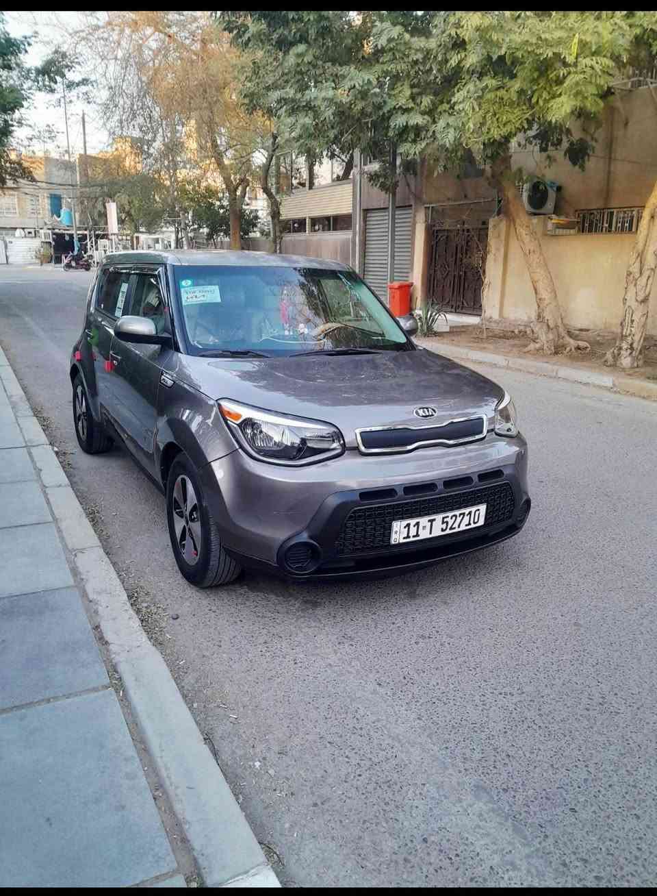 السلام عليكم ... كيا صول للبيع
موديل 2016 ... رقم بغداد أنكليزي بسمي ... سنويه جديده
حادثها خفيف جدأ كدامك بالصوره... ماشيه 87
 السياره جديده مال بيت وجاهزه من كلشي
السياره شادلها ... منظومه زنون ... وتخم تاير ... باتري جديد
ودوشمه جديده ... كير ومكينه خير من الله
السعر 95... وبيها مجال بسيط
العنوان بغداد ... حي العامل
للأستفسار على الرقم 0️⃣7️⃣7️⃣3️⃣1️⃣1️⃣1️⃣4️⃣2️⃣1️⃣2️⃣ بيه واتساب


**إذا كنت صاحب هذا الإعلان وتريد حذفه لأي سبب، رجاءا أرسل رسالة إلى الدعم الفني**