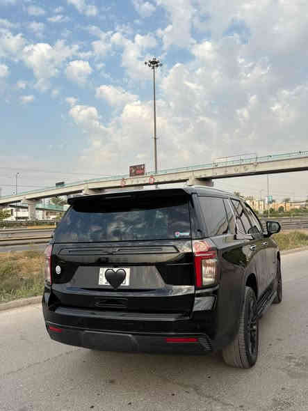 السلام عليكم تاهو 2021 خليجي وكاله السياره رقم بغداد بسمي شرط التحويل السياره جديده وكل نقص مابيها السياره بيها صبغ قطعتين الجاملغات الاماميه بدون حادث اثر الشخوط بدون دواخل وبيها بارد بل الهلال الخلفي فقط رايدها 420ورقة وبيها مجال مكاني بغداد حي الجامعة للاستفسار ***********
