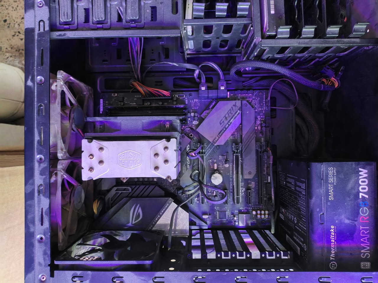 شلون الشباب♥️ الكارت انباع ♥️ 
بورد z390 

سعر 120

معالج 9600

سعر 60

بور 700 ثرمل تيك سمارت

سعر50

مبرد هوائي كولرماستر

سعر 45

كارت 2080 msi 2fan

سعر 350

للبيع توصيل ماعندي تجي تفحص وتاخذ


**إذا كنت صاحب هذا الإعلان وتريد حذفه لأي سبب، رجاءا أرسل رسالة إلى الدعم الفني**