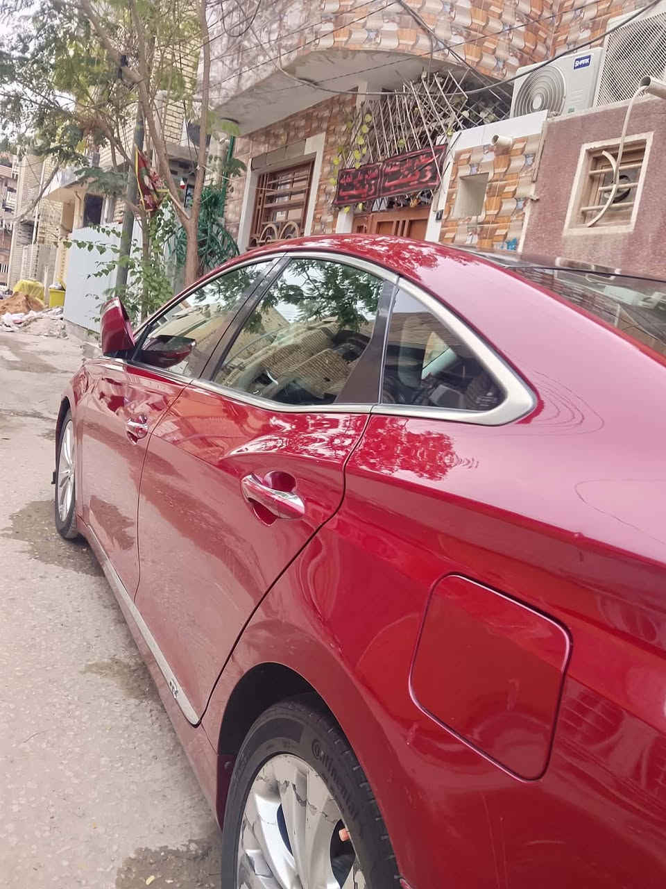 السلام عليكم

هونداي ازيرا موديل 2012 فول عده الفتحه جهازه من كلشي رقم بغداد بأسمي السعر 110 وبيها مجال للاستفسار الاتصال ***********
