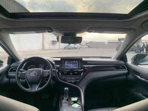 السلام علیکم 

کامري ٢٠٢٤ مواصفات +SE
لون سموک مرغوب 
سعر٢٢٣$ 
  سلايد و فول مواصفات
30 ميل ماشي 
سیارة نظیف جدید
٢ قطع صبخ  بدون دواخل جاملخ بونیت 
رادار کامل  ٣٦٠
سنوی باآسمي تحویل وکالة مباشر
***********
