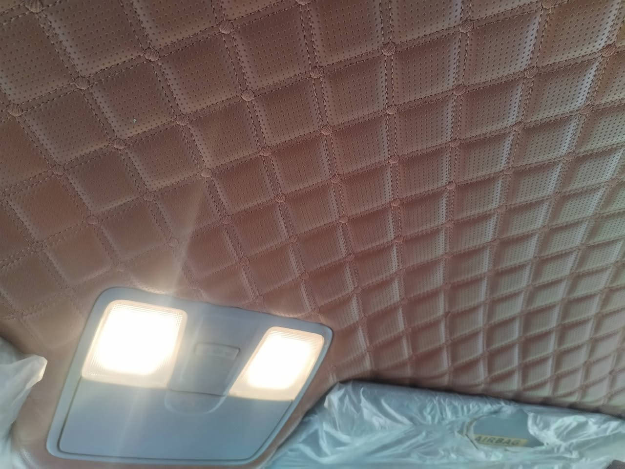 سلام عليكم كيا مديل 2023 رقم بغداد مكان السياره كربلاء الحسينيه بسمي ماشيه 54 الف السياره بدون محجر مكفوله رقم *********** اتصل وبيك خير ودلل
