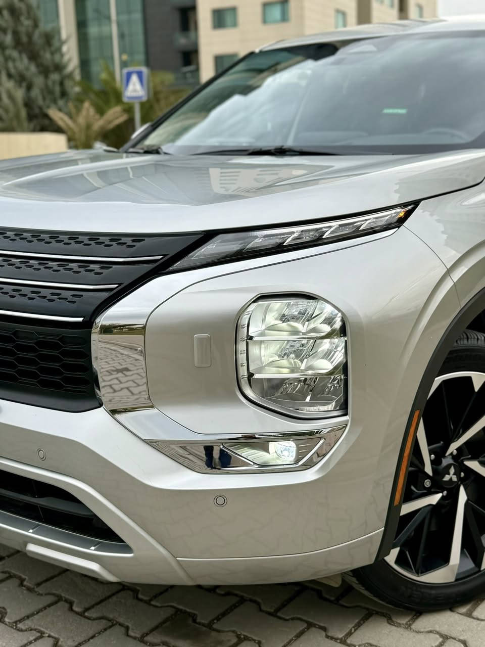 ‏Mitsubishi Outlander 2024 PLATINUM EDITION
ماشيه 12 الف فقط

حجم محرك 4 سلندر 2.5

بدون حادث

جملغ و باب خلفي كلير امريكا بدون ضرر 

‏‎المواصفات پلاتينيوم ايديشن

‏‎فول فول مواصفات

‏‎بصمة تشغيل

‏‎بصمة ابواب

‏‎المرايات شفط 

‏‎سقف بانوراما 

فور ويل 

گيج الكترون

كشنات تدفه استيرن تدفه

كشنات كهرباء سايق و سكن

‏Super ALL WHEEL CONTROL

‏‎كاميرات محيطية 

‏‎ 5 كاميرا 

‏‎5 رادار

سياره 7 راكب 

‏‎رادار امامي (تحديد مسار)

‏‎رادار جانبي (نقاط عمياء)

‏‎رادار خلفي (تحذير من الاصطدام)

‏‎تبريد قطعتين لمس

حساسات امامي و خلفي

‏‎تحكم وضعيات القيادة...Drive Modes 

صندق جك كهرباء كشنات تدفئة

‏‎تحكمات استيرن

‏‎استيرن تدفئة

‏‎هاند بريك بصمة

‏‎اوتو هولد Auto Hold

‏‎مانع انزلاق+ABS

‏‎شاشة كبيرة لمس

‏‎حساسات خلفية،

‏‎منافذ AUX+USB

***********📞

📍مكان سياره سليماني 

سياره بدون رقم تترقم شمالي فقط اربيل سليماني دهوك
