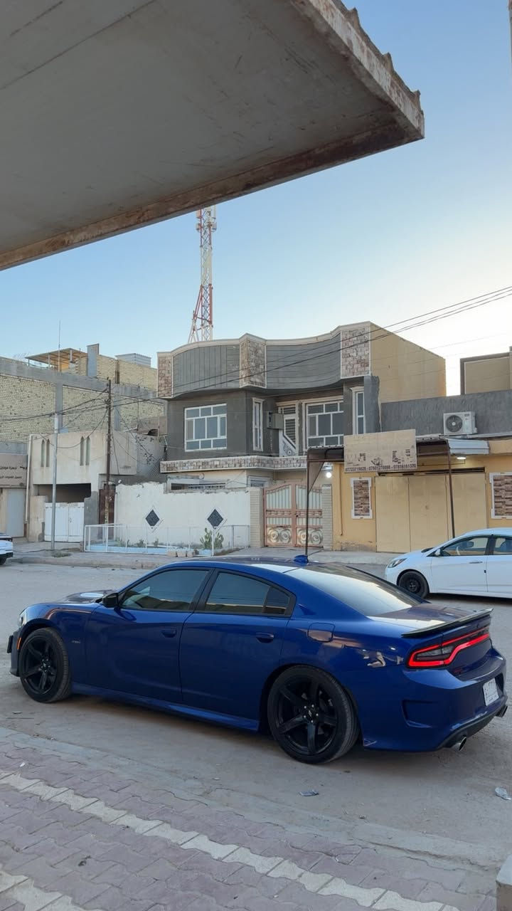 سلام عليكم جارجر 2019 ارتي 5.700 (8) 
فول موصفات عدأ الفتحه وبعد موصفات الارتي معروفه 
حادثهاا بيبان وجاملغات وباب بجم كبس مكينه وكير كفالة ويل نجمه اصلي تخم تاير جدد وكالة قبل سبوع شادهن بدون تزويد ع وضع الشركة والسياره ماداخله استعراض استخدام شخصي العنوان حلة رقم الهاتف *********** السعر (199) وبيهاا مجال
