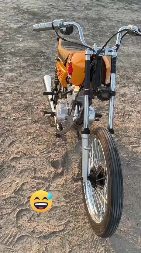 سلام عليكم شباب دراجه البيع مكينه راببيدو 2026 ثالث دبديلت دهن 725
الرقم الهاتف ***********
