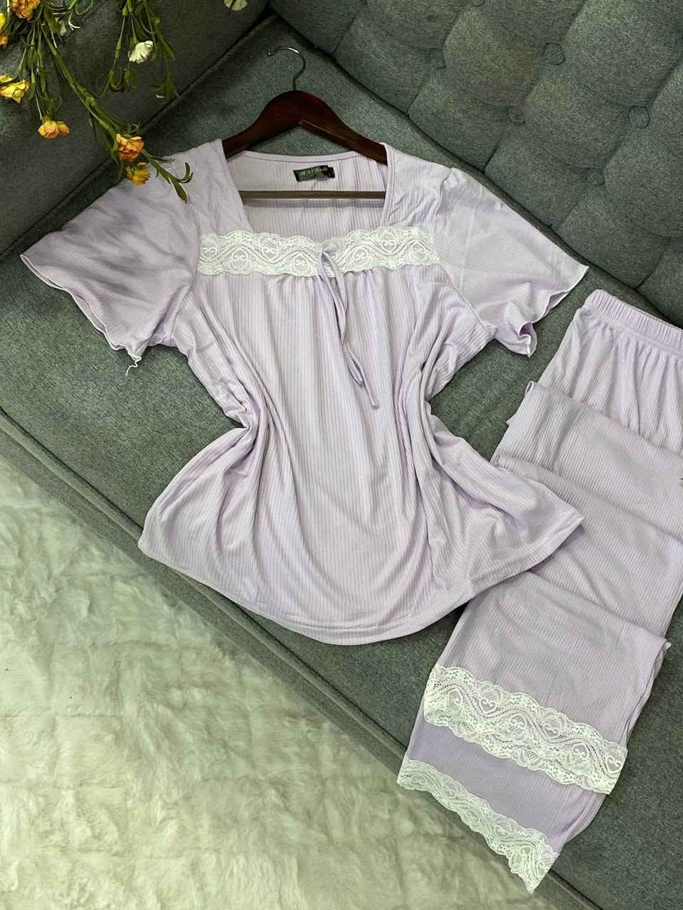 جملة ليكرا مشطب خامة درجة اولى جدا راقي 
قياسl. Xl. Xxl. Xxxl


**إذا كنت صاحب هذا الإعلان وتريد حذفه لأي سبب، رجاءا أرسل رسالة إلى الدعم الفني**