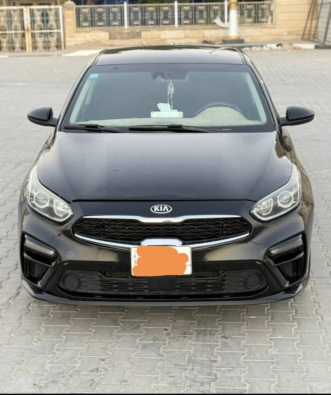 السلام عليكم كيا فورتي موديل 2021 وارد امريكي بيها قطعه واحده تبديل والباقي كفاله عامه سياره معوقين وكاله عامه باسم المشتري مكينه دوش 2000 سياره ماشيه 78 سياره جديده حيل تبريد تدفئه وحداديه ودواخل كهربائيات كله جديد مكان السياره السماوه سعر السياره 130 وبيها مجال استفسار رقم ***********
