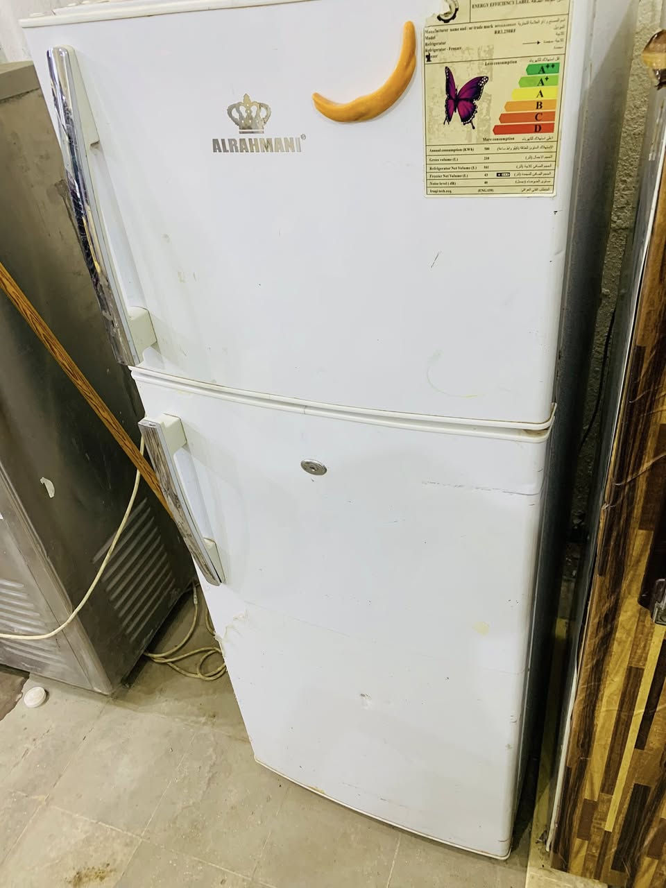 كلمن وسعره 
حله باب المشهد ***********
ثلاحه حجم كبير سعر 135
حجم وسط 100
غسالات حجم كبير 85
حجم وسط60
