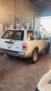 للبيع نيسان باتفندر ٢٠٠٣  تخم تاير جديد صدر تبريد عوزه بس راديتر  ودعا...