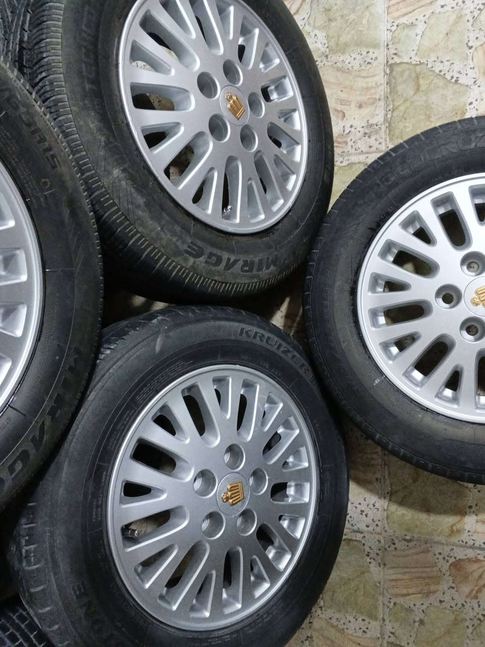 تخم ويل كب ياباني الأصلي حجم 15شرط الفحص بلبلنص لا عواج ولا تصليح مصبوغ حراري جدد يرهم جميع الياباني مع تخم تاير حجم 15.65.205نضافه فوك 70بلميه بيع او مراوس السعر 225قفل مكاني نجف مكتب الرشيد ***********
