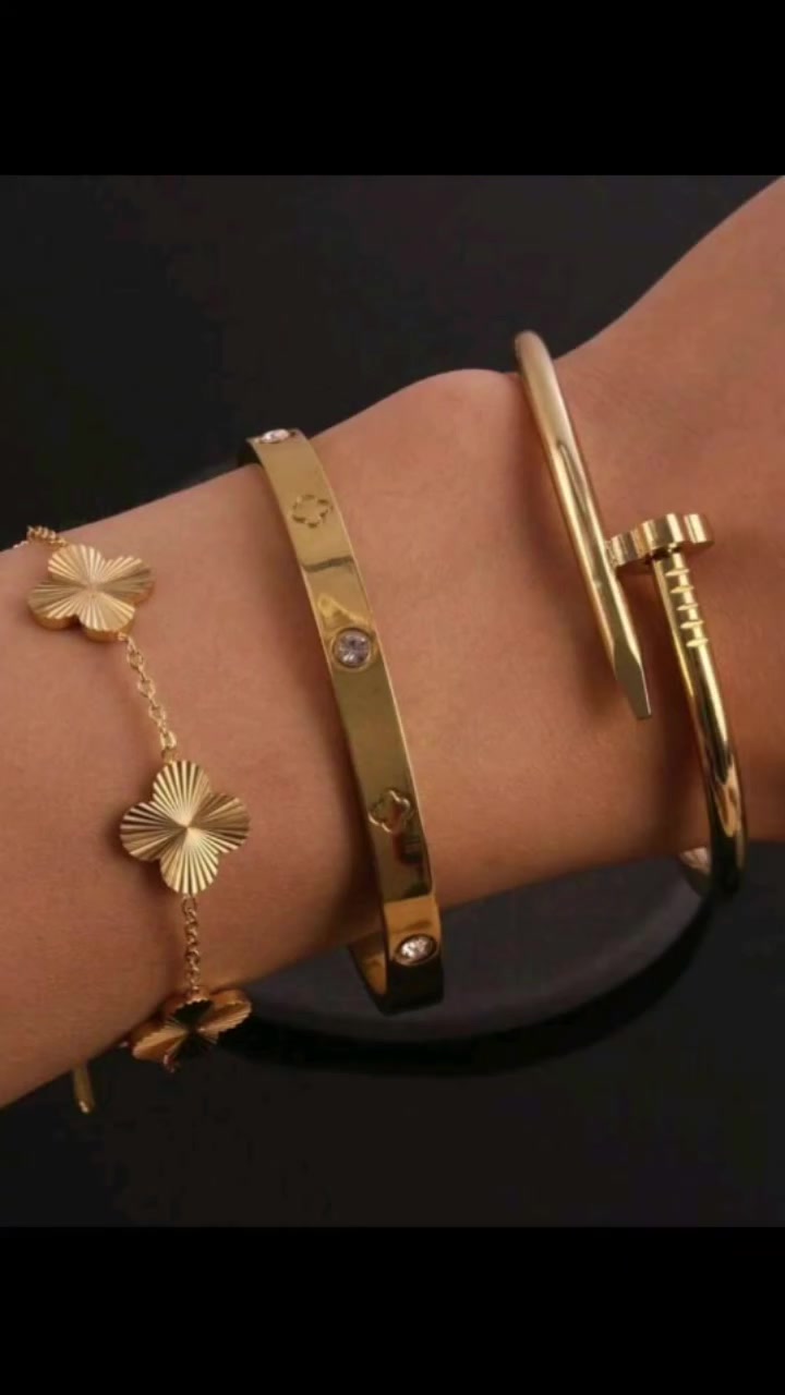 اكسسوارات مطليه بلذهب بجوده عاليه


**إذا كنت صاحب هذا الإعلان وتريد حذفه لأي سبب، رجاءا أرسل رسالة إلى الدعم الفني**