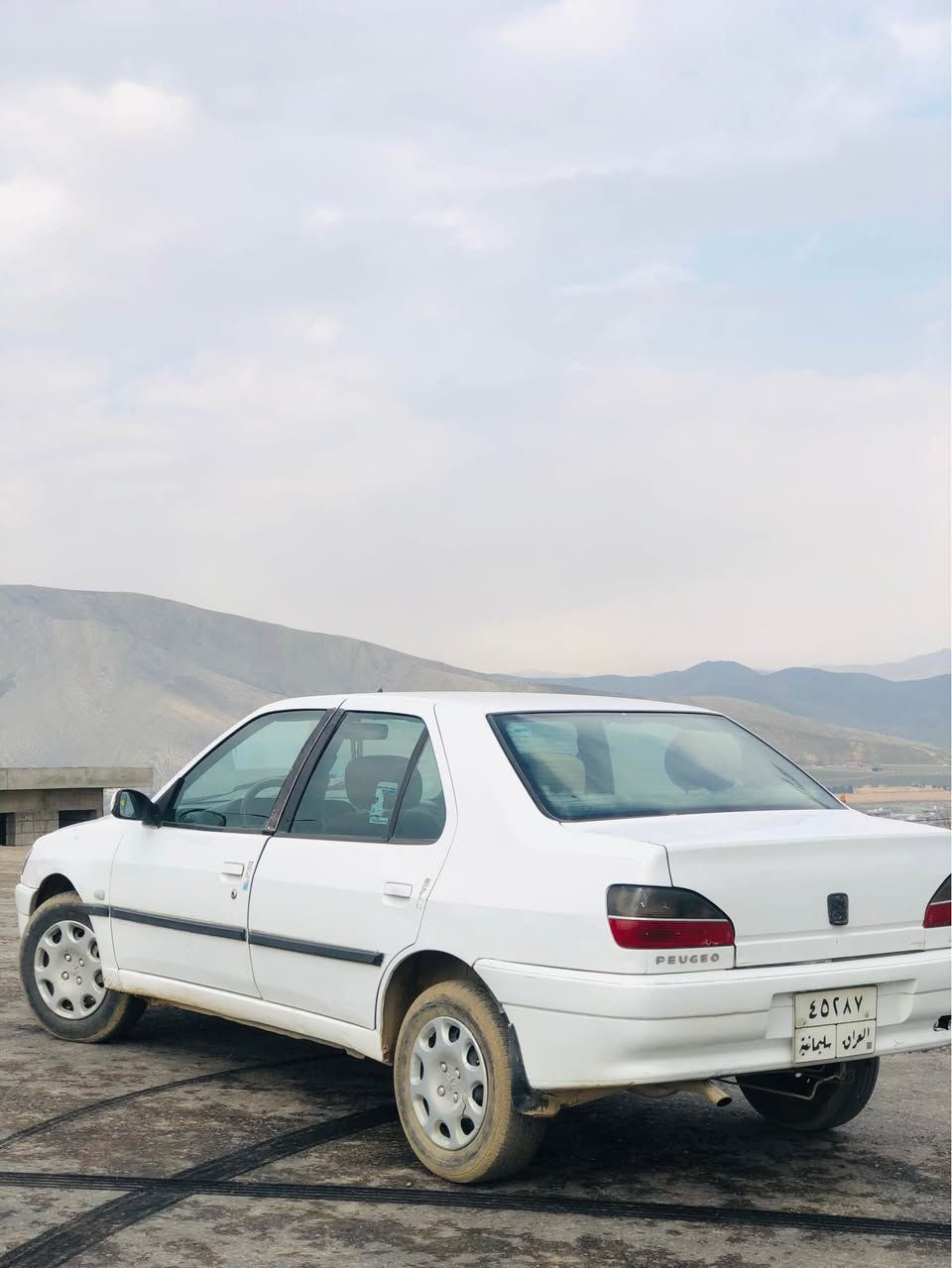 ئەوەڵ بەناوی خودای گەورە )بیجۆ فەڕەنسی مۆدێڵ 2002گێر عادی بەشەرتی گێڕوو مەکینە سەیارەکی تابڵێی توندوو تۆڵەو ماڵی دۆستە ڕەقەم سلێمانی سەنەوییەکەی شەش مانگە بەسەر چووە دووسەهەزار  غرامەی تێدایە دوای معامەلە دەیگێڕمەوە سەیارەکە بەشەرتی فیتەر دەیفرۆشم چوار تایەو ویلی لۆکی خۆی لەژێردایە سعری(30)$معامەلە ژ.م _(***********) حلبجة, السليمانية
