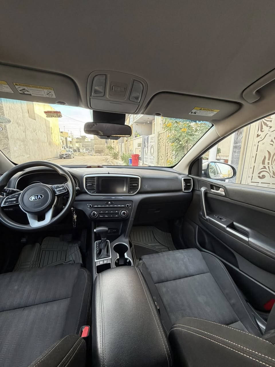 السلام عليكم للبيع  سبورتج 2021وارد أمريكي حادثها موضح بالصوره بيها طخه بالجنطه بالعراق 
مواصفات 
تبريد قطعتين 
تحكمات ستيرن
تحديد مسار
مثبت سعره 
حساس امامي 
السعر 165وبيها مجال 
العنوان بغداد الدوره 
للاستفسار 
***********
***********
