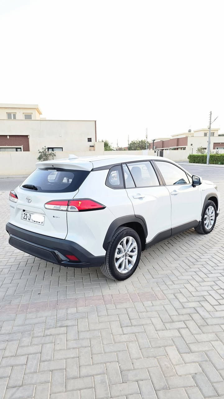 ماشيه بس 16000💵
191 ورقه وبيها مجال 💵💵
 تويوتا فورلندر 2025 بحالة الوكالة زيروا 
جديده جدا بدون ضربه او صبغ او بارد كفاله 
مواصفاتها :-
مكينه 2000
تبريد قطعتين 
 حساسات
فتحه
مقاعد مخمل
+ سلايد روف
تحكم قيادة 
 بصمه تشغيل بصمتين 
وابواب نضام ترحيب عن قرب ذاتي
رادار امامي
 نضام تحديد مسار 
هاند بريك كهربائي 
قطعتين تبريد
ويل كب ١٦
اوتوهولد
فول تحكم ستيرن
قياده ذاتيه
هاتف ☎️ *********** واتساب
العنوان السليمانيه قضاء كلار
