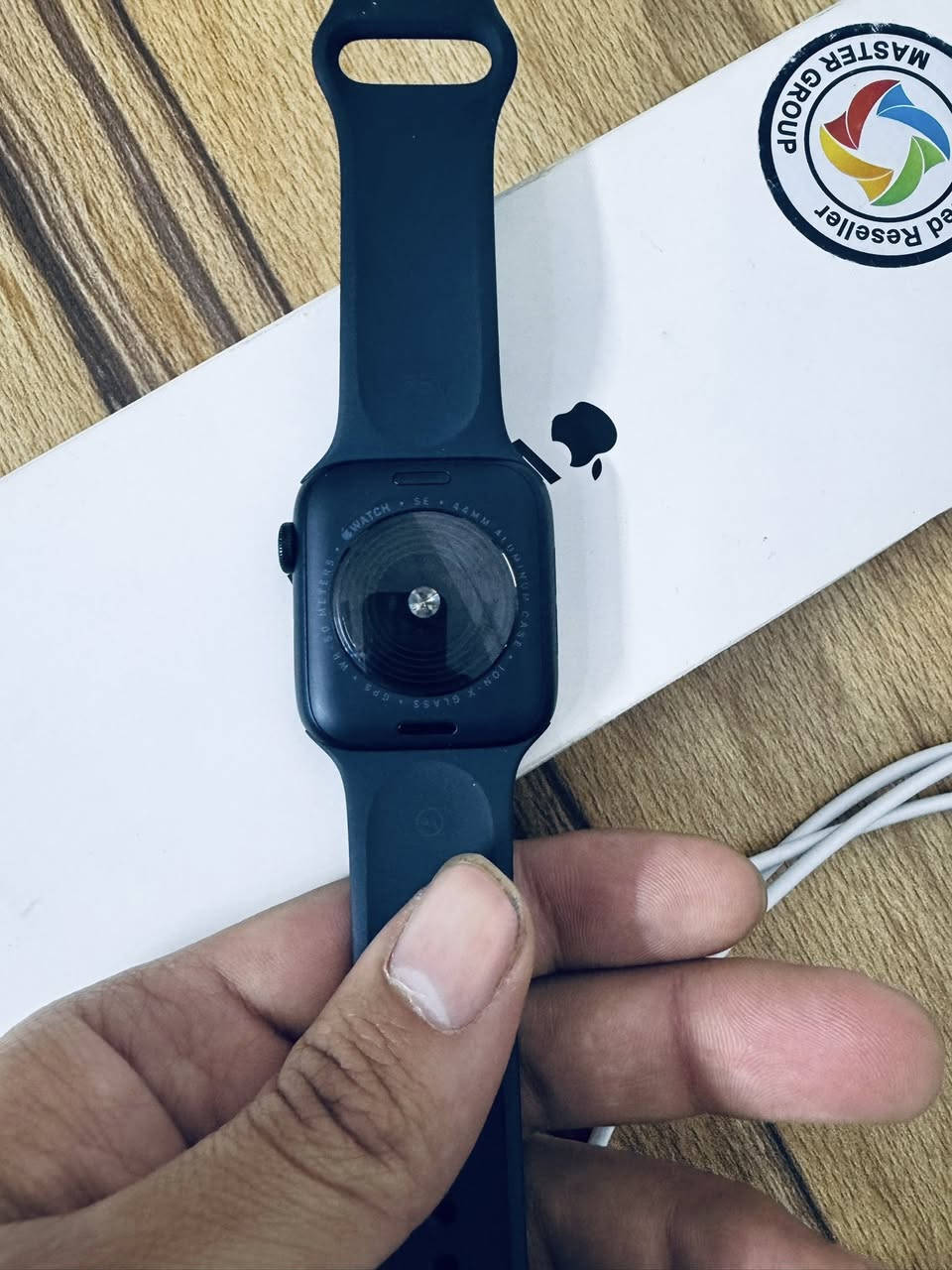 السلام عليكم ساعة ابل SE2 نظافه 100‎/100
بطاريه 98‎%‎ 
الذاكره 32
ساعه جديده جدا استخدام كلش بسيط اخت الجديده 
سعرها 250 الف وبيها مجال بسيط جداً
مكاني بغداد البلديات 
***********
