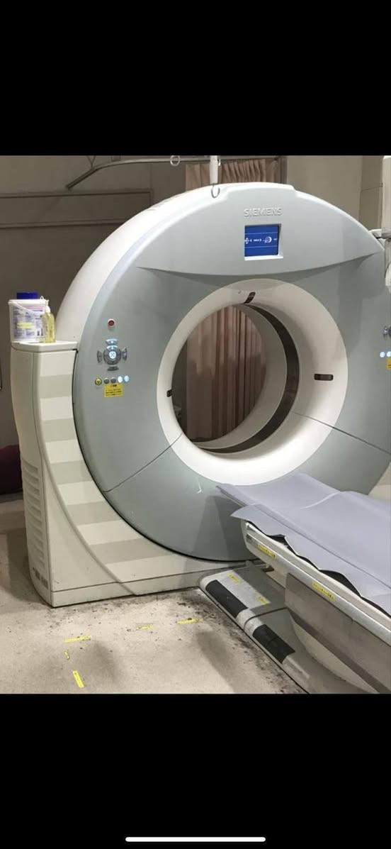 🔥 متوفر للبيع — جهاز مفراس طبقي CT Scan
من شركة Siemens الألمانية العالمية 🔥
✅ جودة تصوير عالية ودقة ممتازة
✅ مناسب للمستشفيات والمراكز التخصصية
✅ سرعة فائقة بإظهار النتائج
✅ تصميم عملي وسهل الاستخدام
✅ جاهز للعمل والفحص
📌 الجهاز مناسب لـ: ✔️ تصوير الدماغ
✔️ الصدر والرئة
✔️ العظام والحوادث
✔️ البطن والأوعية الدموية
💎 أداء قوي واعتمادية عالية من Siemens
💎 فرصة ممتازة للمراكز الراغبة بالتطوير بأجهزة عالمية
📞 للاستفسار والتفاصيل والأسعار:***********
🚚 تجهيز ونصب وتشغيل متوفر
🔧 دعم فني وصيانة متوفرة
#أجهزة_طبية
#CT_Scan
#Siemens
#مفراس
#أجهزة_أشعة
#معدات_طبية
