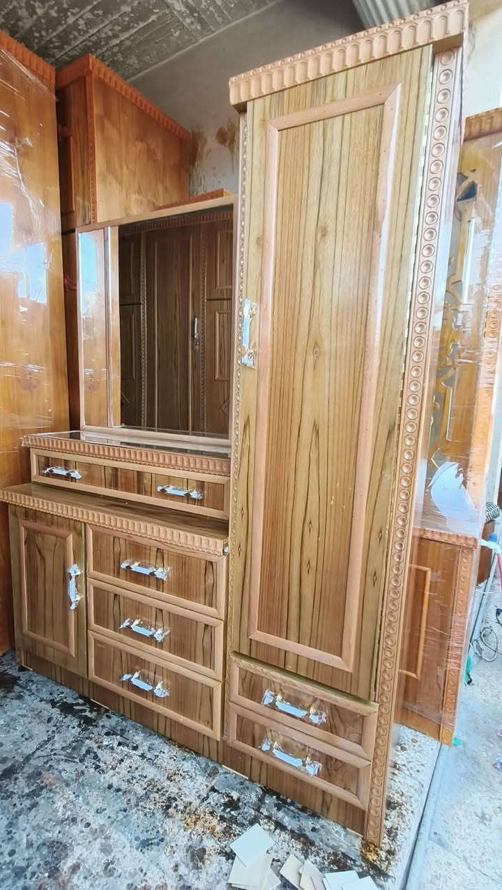 غرفه 5 ابواب. ملحق فصال تركي خشب صاج 5مليم نقش زان السعر مليون 150 الف عنوان موصل باب جديد داخل ساحة نادي الفتوه الرياضي مقابل افران السيد *********** اسيا *********** صبغ جقليتي جديده رجأ الما يشتري لا يخابر اقساط ماعندي مستعمل ماعندي
