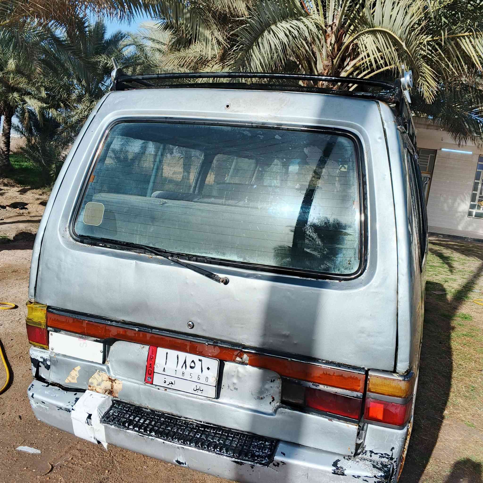 كيا بستا موديل 93سنويه نهايته 27
كير ميكنه اكسن مكفولات حداديه 
***********
السعر 35بيهه مجال... اسوي وكاله
