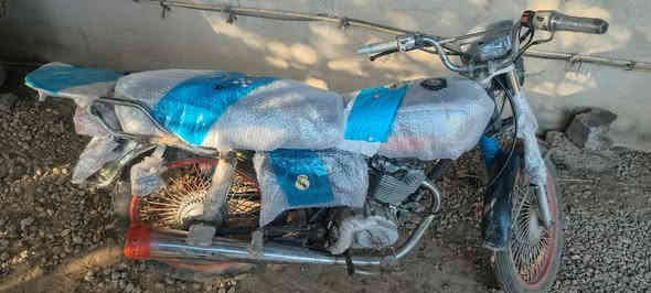 بعد السلام يوجد موطور اربعه كير موديل 2020 للبيع السعر 300وبي مجال المكان ناحيه الزاب يرهم مراوس حسب القناعه للستفسار اكثر الاتصال على الرقم *********** المكان ناحيه الزاب
