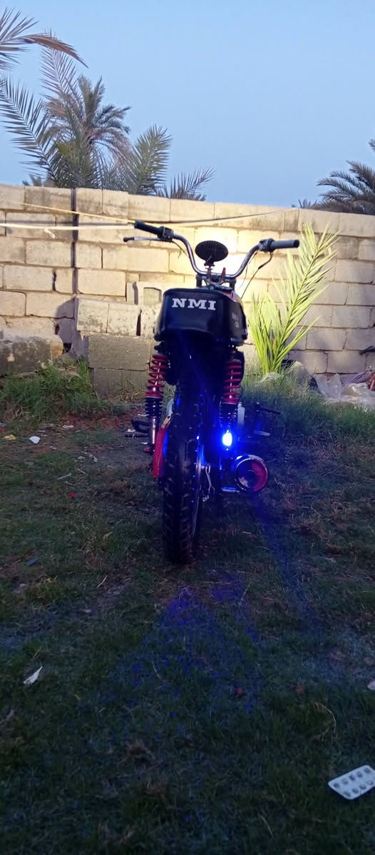 سلام عليكم
دراجه للبيع نوع تايكر موديل 2019 ما ناقصهة اي شي فقط القباقه مال المكينه مبدلات مال سيفان نقص بس الدبل الخلفي طاك واحد كهربايات شقاله الدراجه مال شقل توديك الشقلك وتردت حلوه وجاهزه مثل ما بل صوره 
السعر ب250وبيه مجال حك الجيه 
الاتصال ***********
بيهن واتساب ثنينهن 
الاتصال ***********
