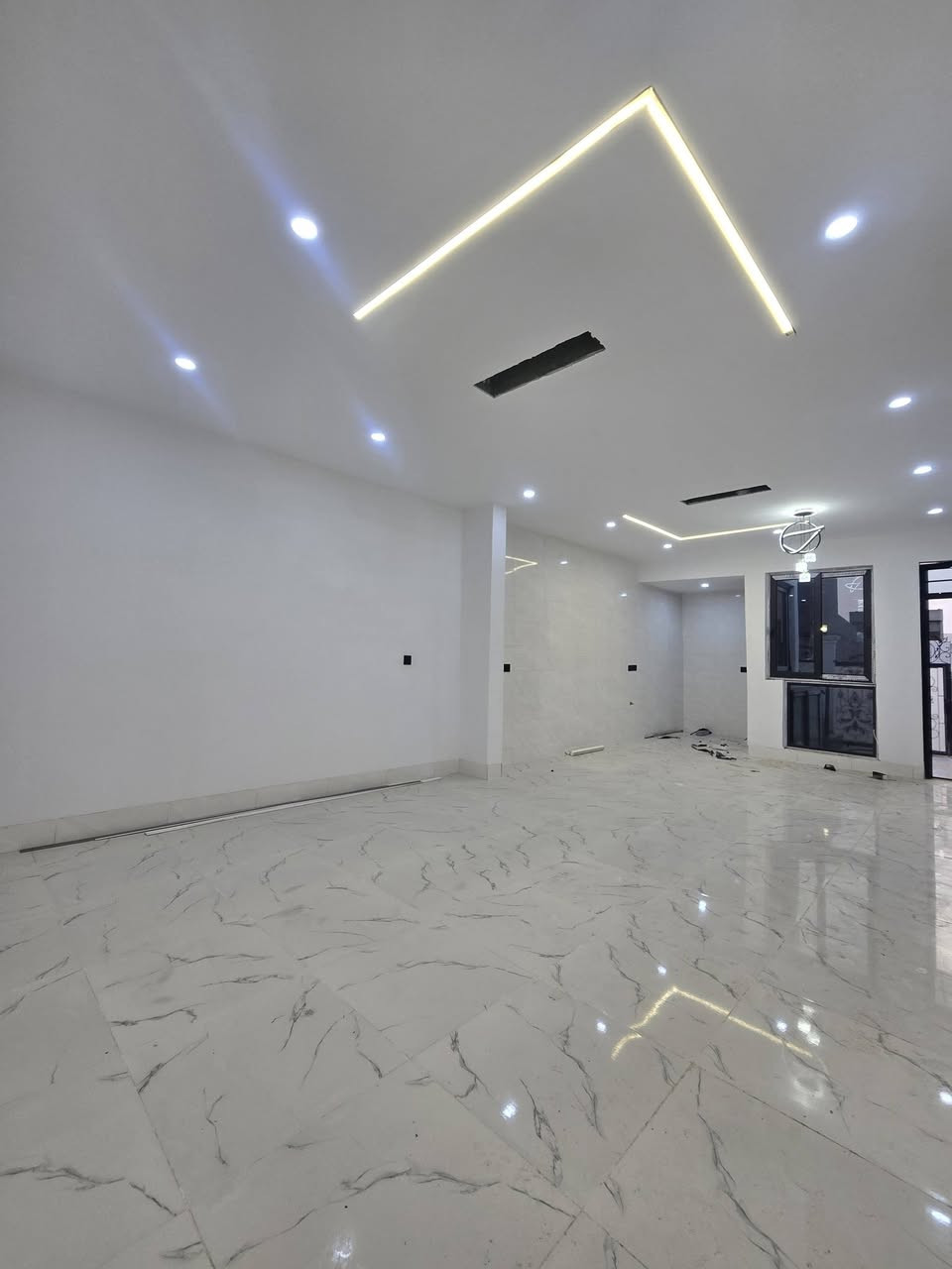 اعلا ن 
    دارين للبيع ١٠٠م طابق نص رقم فول كاشي بيت جديد سفر مامسكون احد
موقع كركوك دروزاه علي طريق سليمانيه خلف دروازه مول بيت جديد
سعر ٥٨مليون
شرا ي يتصل 
***********اسيا
***********كورك
