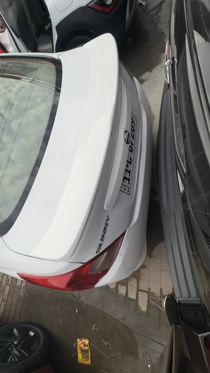 للبيع نيسان سني موديل 2021 بيهه صبغ جاملغ وباب وتلحيضات بسيطه سعر السياره 110 ورقه مكان السياره بغداد هاتف ‭0770 396 4845‬
