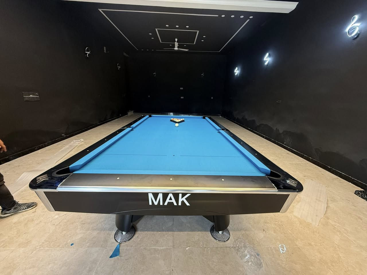 سوبر ماستر دبل شاصي نفخ جك مرمر فول واحد على واحد  للأستفسار ***********   واتساب عنوان بغداد حافظ القاضي ملاحظة يوجد طاولات بليارد مستعمل و الجديد وجميع مستلزمات البليارد وملحقاتة🎱
