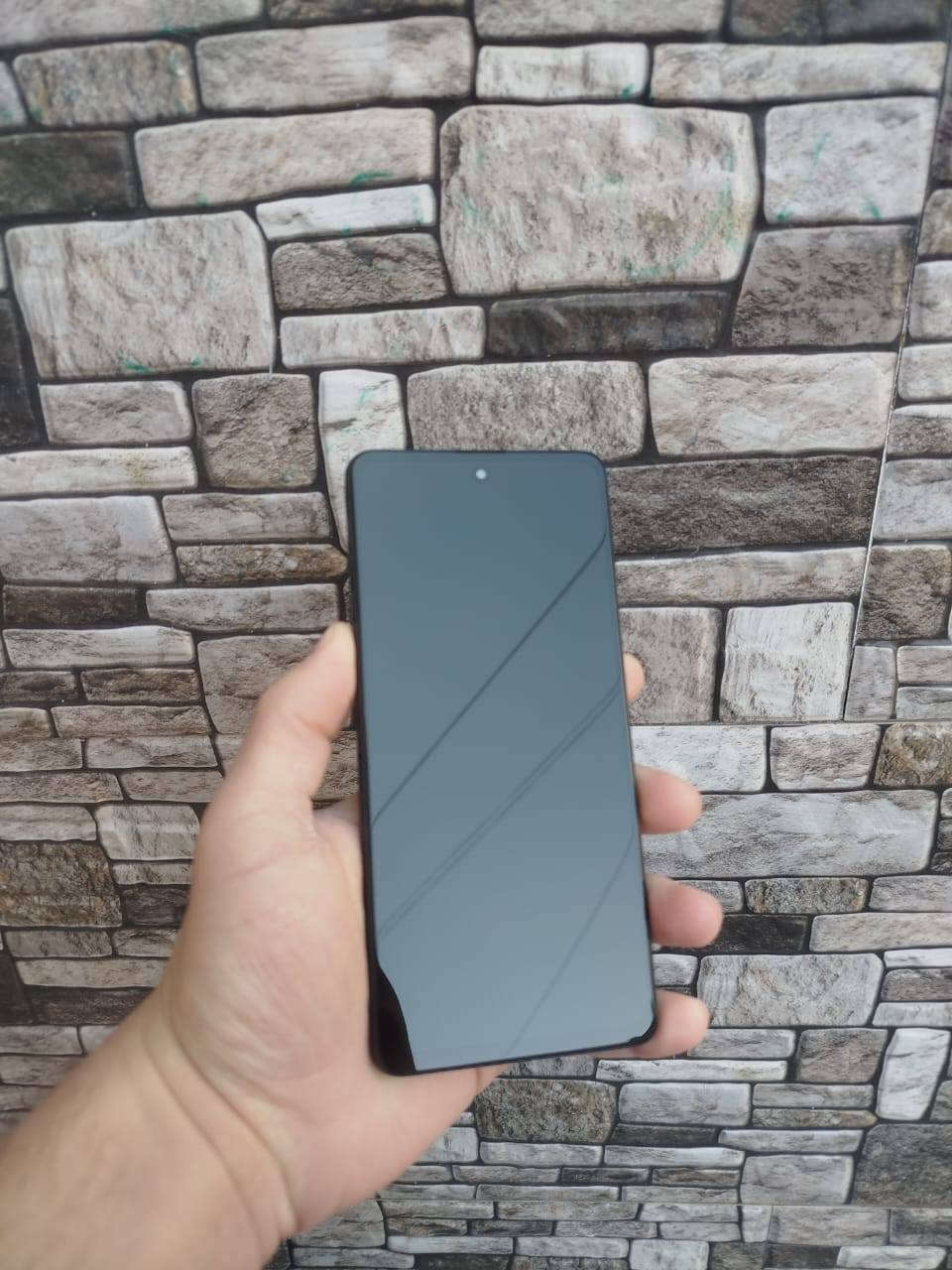 السلام عليكم
a51
ذاكره 128
مبدل فقط شاشه اصليه 
ببجي يشغل 60 فريم 
سعره 80 
مكاني حله شارع 80
رقمي ***********
