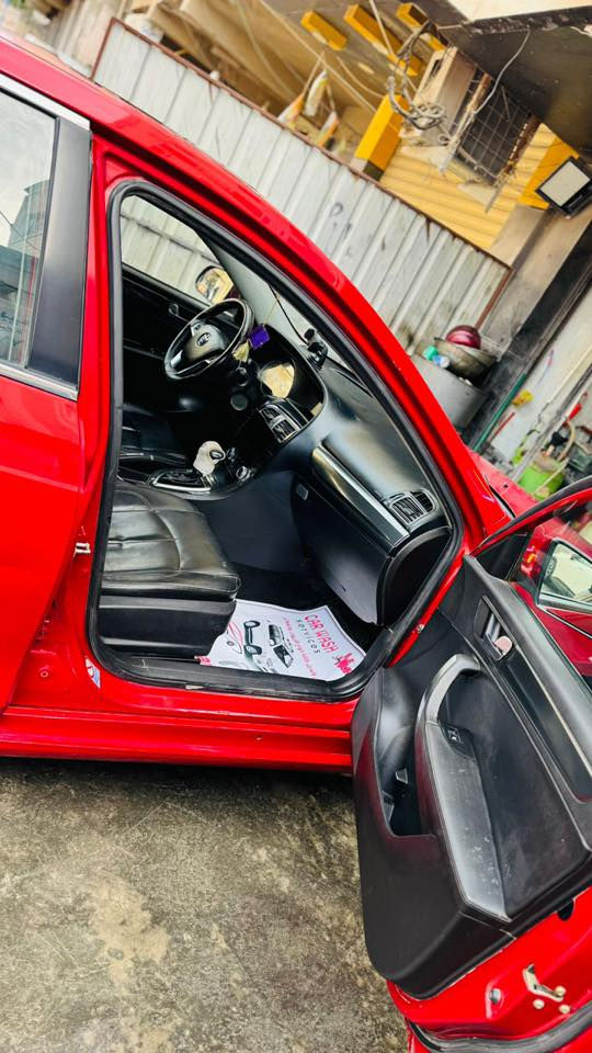 مواصفاته
برلينس 
سنويه ما منتهيه 
موديل 2014 
فول مواصفات 
فتحه سقف 
اشاير مري 
حساسات 
بصمه 
محرك 1600 vvt موسوبوشي 
ماشيه 98
نظافه فول
مكان الاعظمية 
***********
