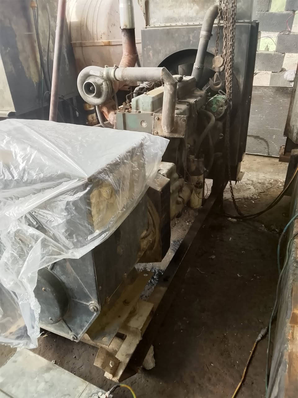 السلام عليكم مكينه فألفو D6راس توليد 150 مكينه خير من الله شرط عالحمل السعر 20 مجالهه قليل بسمايه حي الوحده ***********
