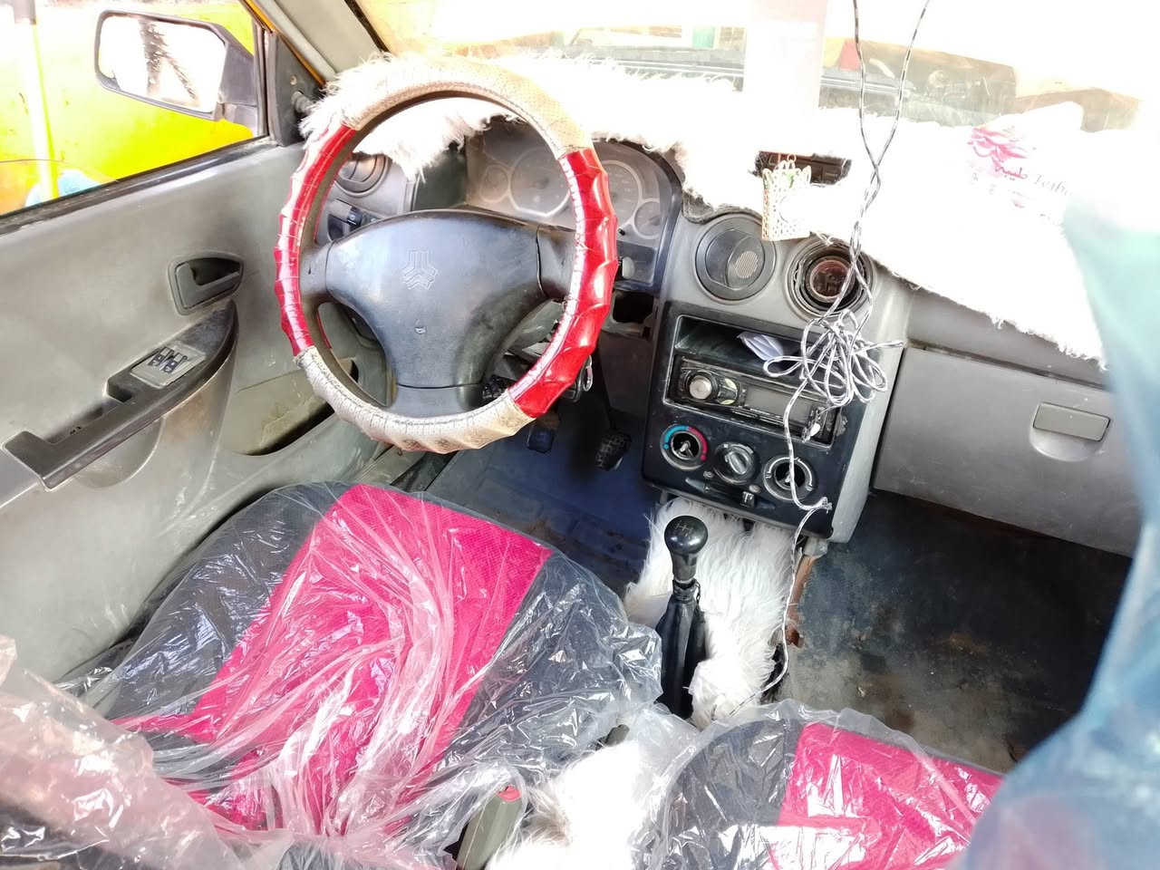 سلام عليكم سايبه للبيع مكينه تنقص قليل مو هواي كير مكفول حداديه جديده سماعات تبريد شغال جامات شغاله رقم الماني سيارة صوليه كاملة رقم كربله مكاني نجف كوفه *********** سعره 17 ورقه ملاحضه غرامات وهيه ثنينهن 340 يعني ورقتين ينزلن من سعرهه
