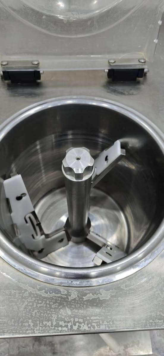 السلام عليكم
مكينة بسترة ايطالي للبيع 
(Dis fregomat )مكينة ديس ايطالي مع شلال للبيع 
العنوان كربلاء ، للتواصل 
***********
