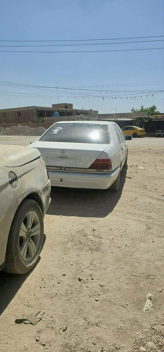 السلام عليكم من رخصة الادمن مارسدس شبح ٩٢ اصل باب طويل فول مواصفات السيارة رقم انكليزي بغداد باسمي تحويل ثاني يوم شرط السيارة كاملة من كلشي نقصهة ماطور سلايت وكمبريسر تبريد مصبوغة عام للبيع السعر ٦٠ مكاني حلة مركز


**إذا كنت صاحب هذا الإعلان وتريد حذفه لأي سبب، رجاءا أرسل رسالة إلى الدعم الفني**