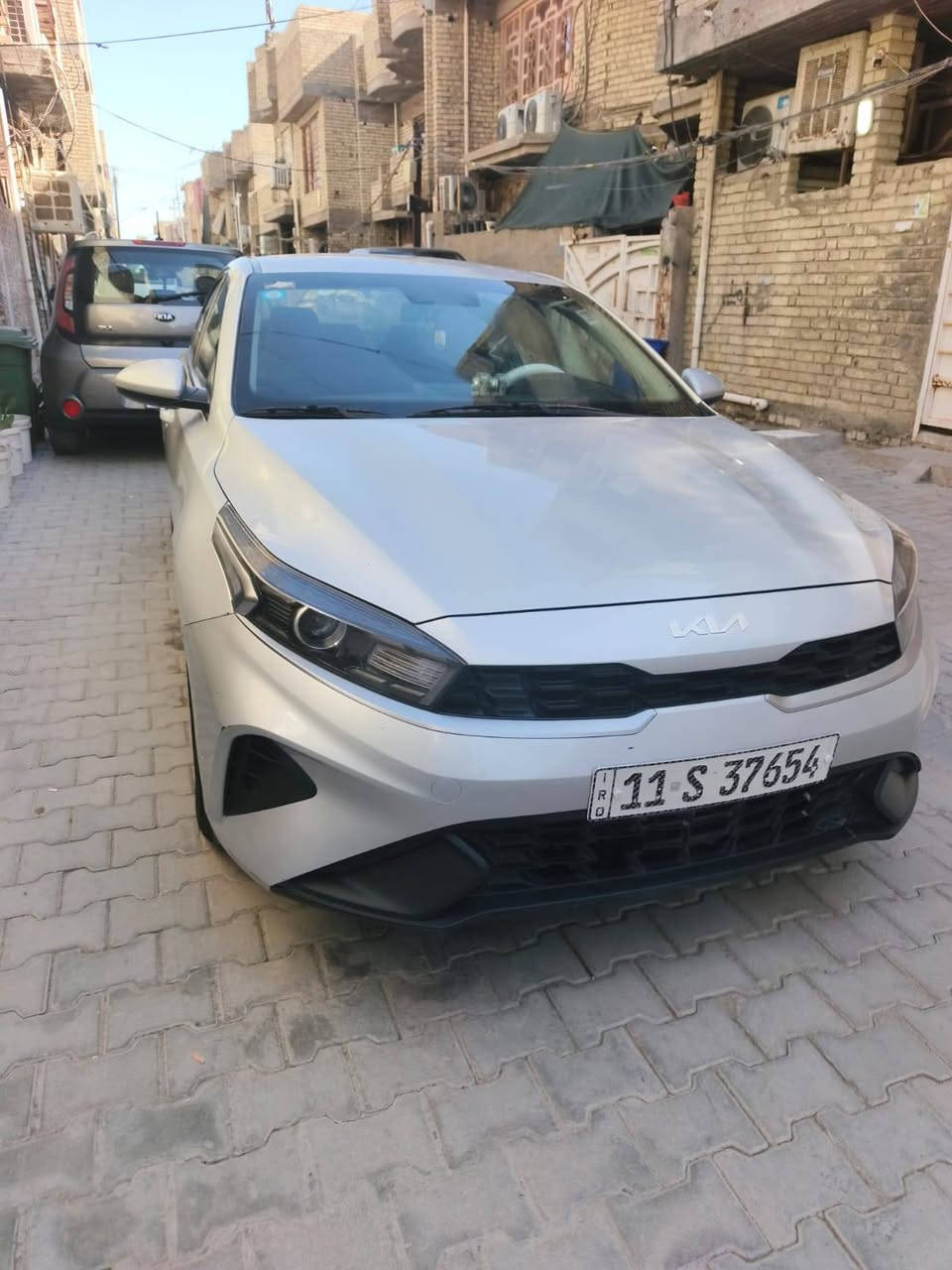 سلام عليكم اقرا المنشور قبل لتخابرني واني بخدمتك
سيراتو خليجي 2023ماشية 125 باسمي رقم بغداد  شاشة منضمومة زنون تحكم سترين جهتين حساس خلفي كامرا خلفية كار بلي  تحويل مباشر ابيع عقد مروري فقط كير مكينة تبريد تدفا تخم تاير صبغ ويالة كفالة عامة سيارة فقط بارد اربع اصابغ جاملغ امامي والخلفي بارد هم بصيط ممبين اصلن غير ذني مابيها سيارة معروضه 145ومجالة حك جيتك ***********  مكاني بغداد الشعلة
