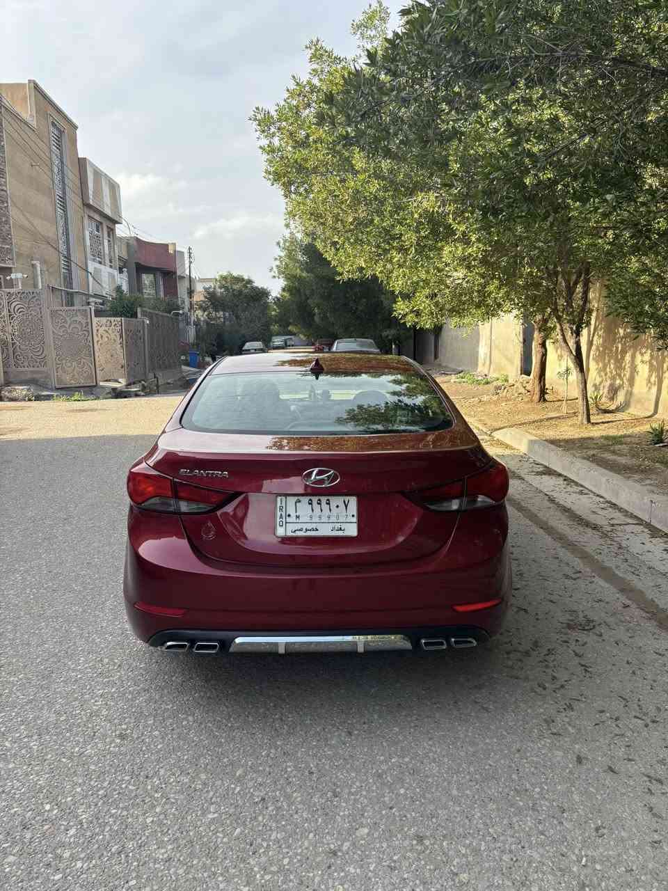 سلام عليكم النترا 2016 وارد امريكي حادثهه موضح بصوره بيهه بنيد صبغ مع تبديل بيبان ثنين ماشيه 87 الف ميل استخدام شخصي رقم بغداد بسمي سعر 110 للستفسار ***********
