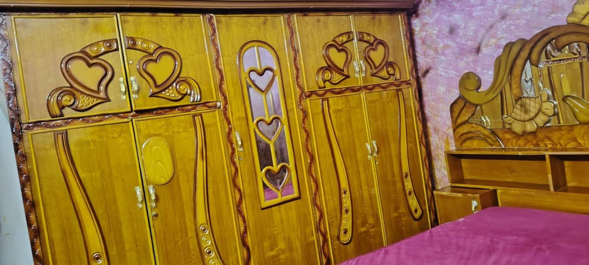 غرفه صاج 5ابواب ملحق السعر 550 ألف المكان الحسينيه الراشديه بغداد يوجد توصيل بل اجره  التواصل على الرقم ‏‪0774 056 3447‬‏
