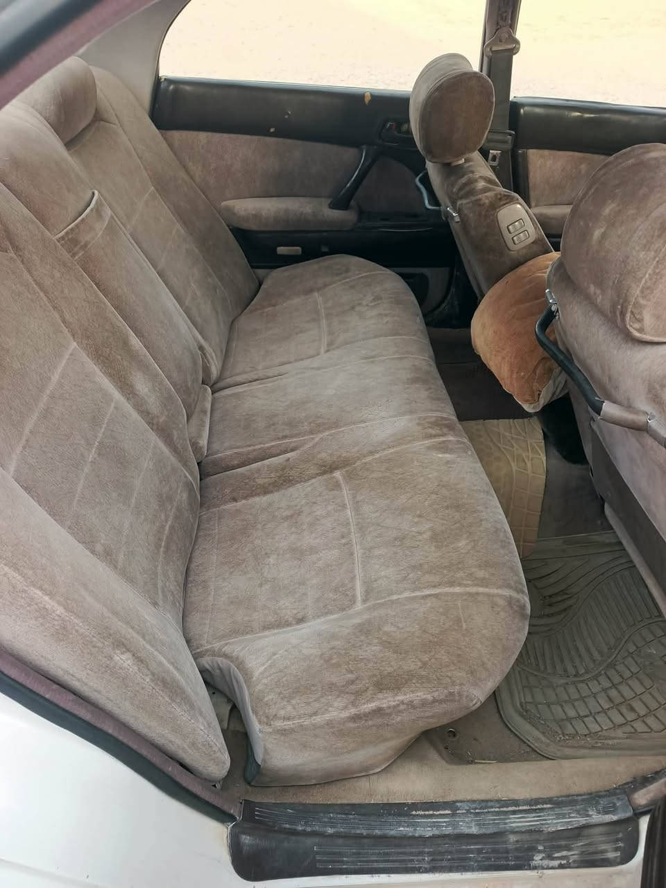 السلام عليكم
للبيع بطه كص

كير محرك شرط

صدر نضيف والكشر شوف العين

يرهم مراوس مع كص

السعر 16  ورقه بيهه مجال قليل

مكاني بيجي للاتصال

زين *********** اسيا ***********
