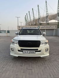 لاندكروز GXR V8 • ٢٠١٥ • رقم بصره