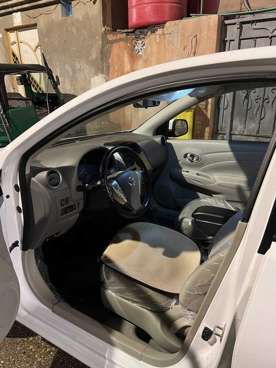 سلام عليكم نيسان مديل 24 شباك الجديد ام البليته الزركه العنوان حي الحسين ***********
