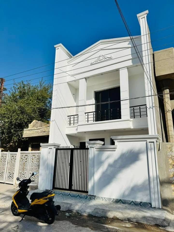 دار مساحة ١٠٦ دورة ابو دشير متر بناء درجة ولى مكان جدن هدوء قريب الخدمات يتكون ستقبال حولي غرف نوم عدد 2 حمام عدد2 بيبان قاصة شبابيك المنيوم لاستفسار اكثر ***********
