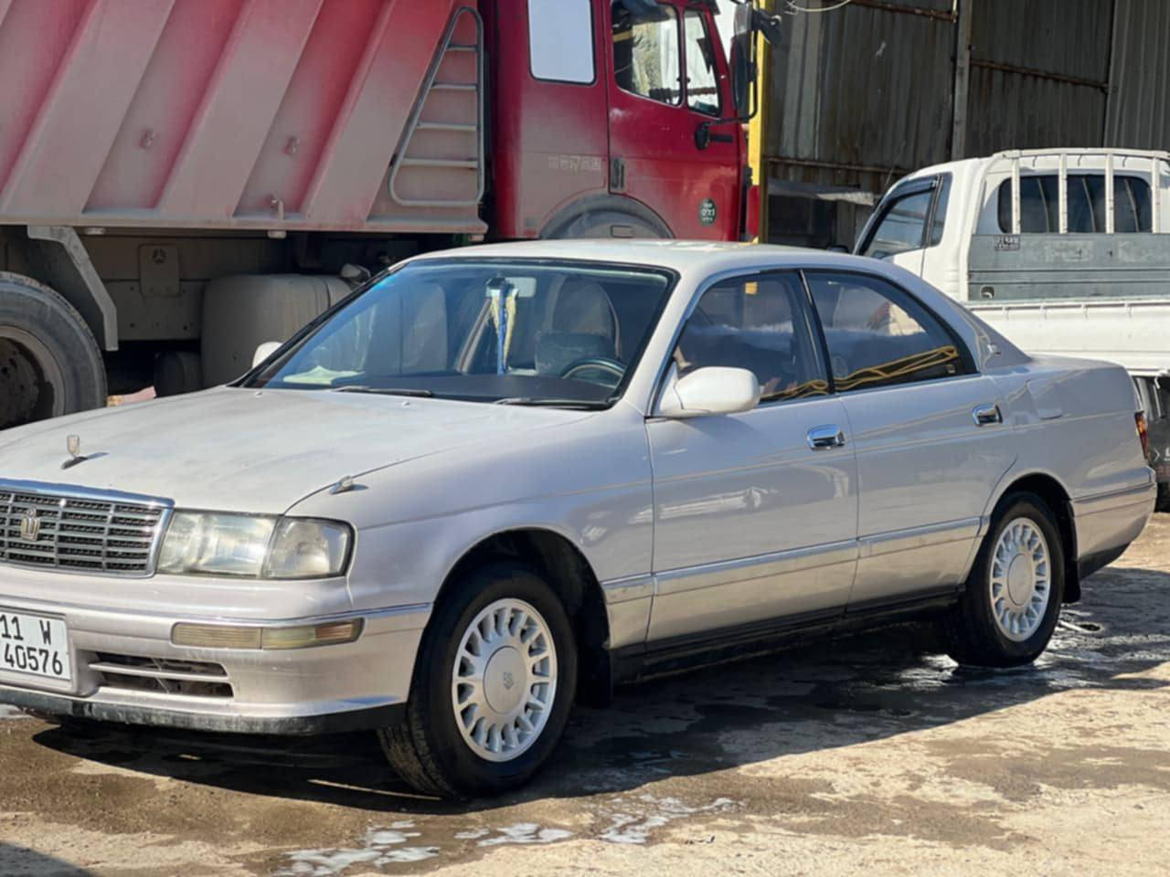 السلام عليكم بطه منفصل مديل  94 كفاله عامه السياره مال جناي برغي ماعايزه تبريد شغال مكينه ديفور بطل اسود رقم بغداد انكليزي بسمي مداور ثاني يوم 
السعر 74 وبيه مجال قليل 
المكان ديوانيه مفرك غماس 
الرقم ***********
