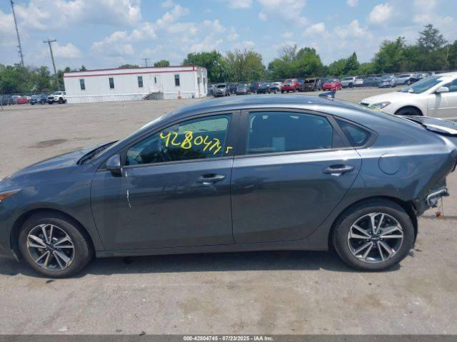 يا الله سلام عليكم لبيع فورتي موديل 2024 فئة LX مطروحة بلحرة رقم الهاتف *********** بكاني ديالئ بعقوبه وحياكم الله
