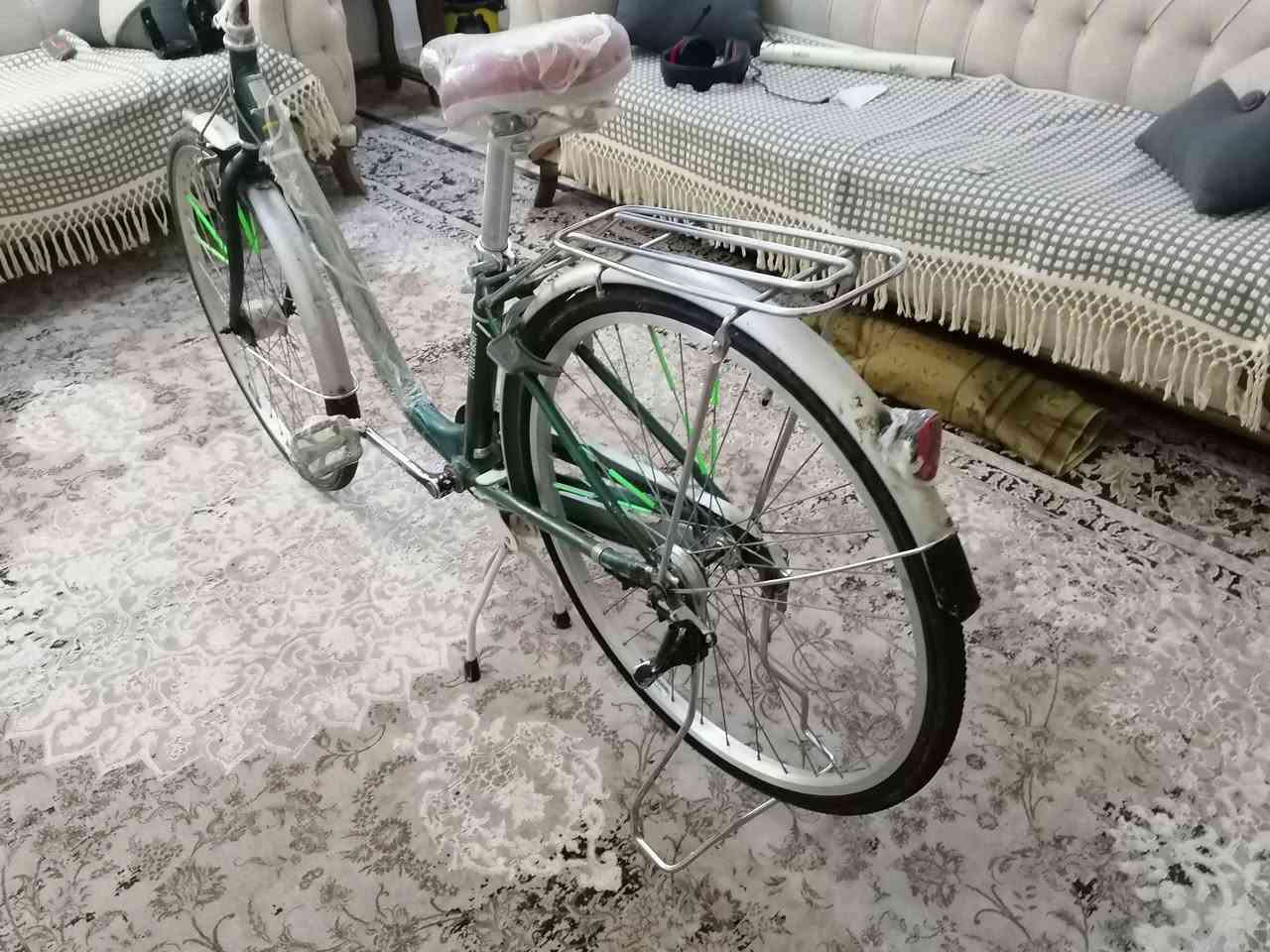 سلام عليكم  باسكال بطه حجم 26مديل 2019ياباني حاويه كله مختم بس شي واحد اخذ منه لاستاند لابيض وبي البريك يشتغلان ذنينه السعر 87وبي مجال80 الرقم ***********
لي مو شري لا يراسل وتحياتي الكم
