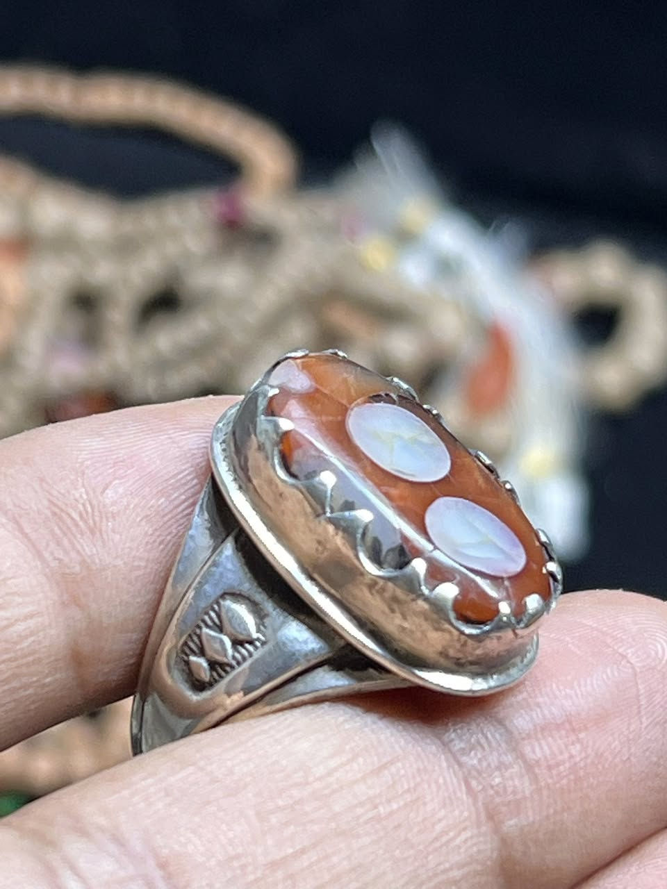 خاتم سليماني ملاكط الخطوه 

صياغة يدوية

الشراي***********

المكان حي اور 

توصيل ماعندي
